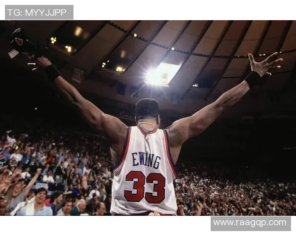 足球球星猩猩脸成热议焦点 网友调侃其神似猩猩形象引发热潮